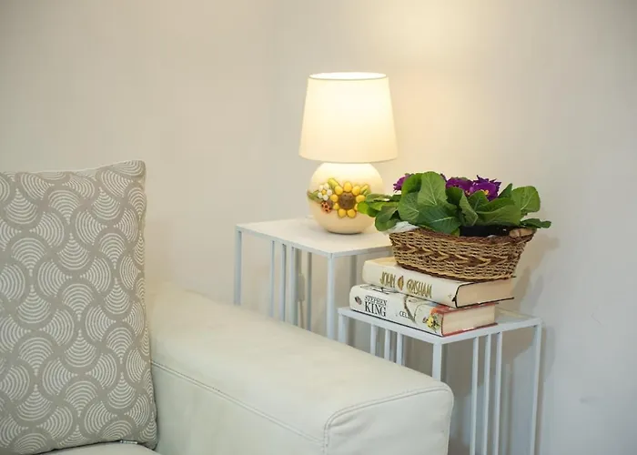 Ludo Vatican House *